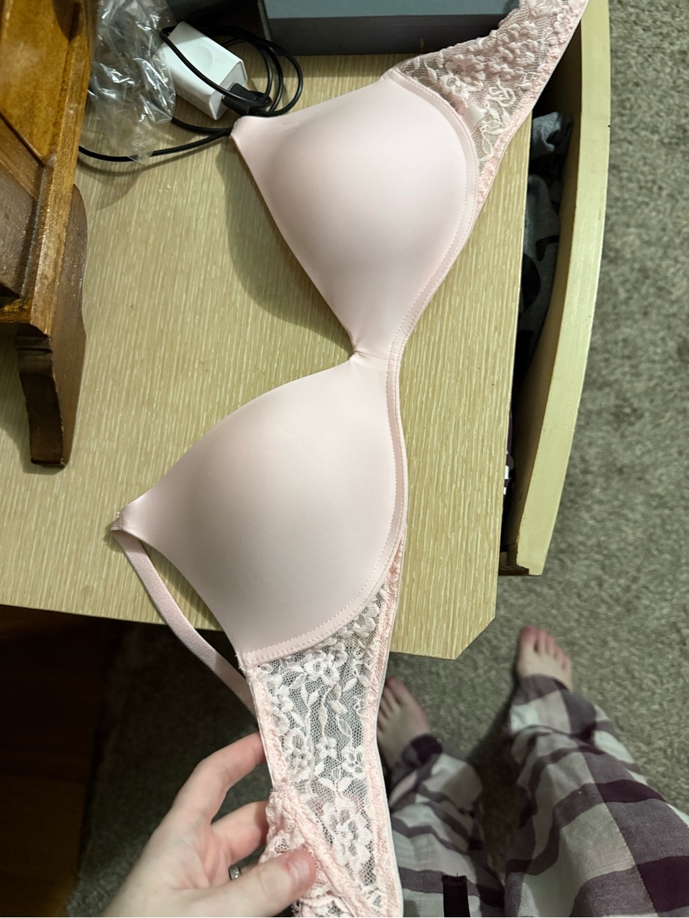 Victoria's Secret Pale Pink Lace T-Shirt Bra
